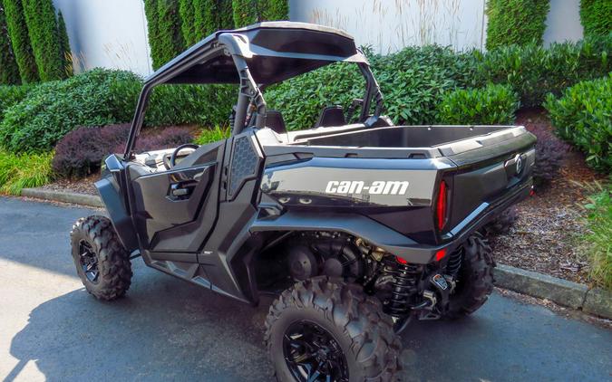 2023 Can-Am® Commander XT 700