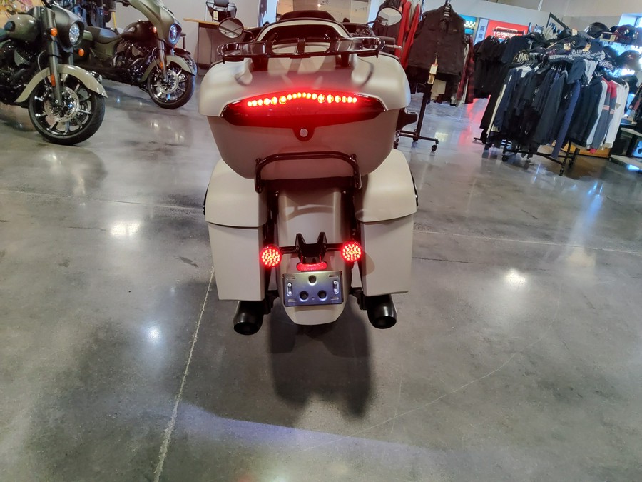 2023 Indian Motorcycle® Pursuit Dark Horse®