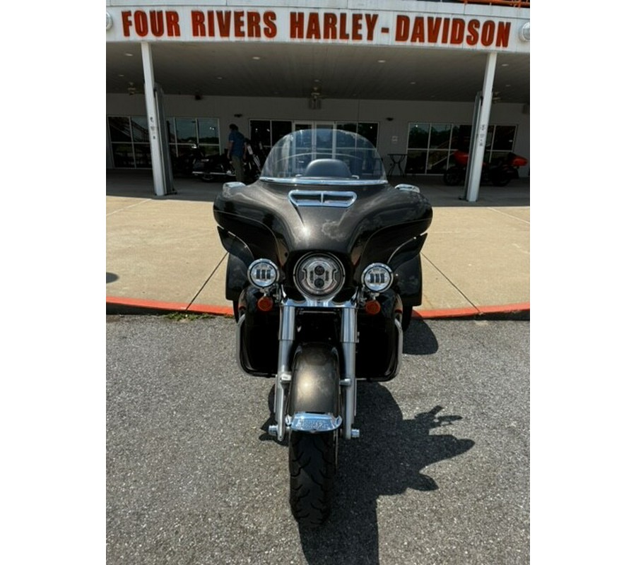 2020 Harley-Davidson Tri Glide Ultra River Rock Gray/Vivid Black