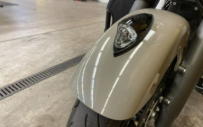 2022 Indian Chieftain Dark Horse Quartz Gray