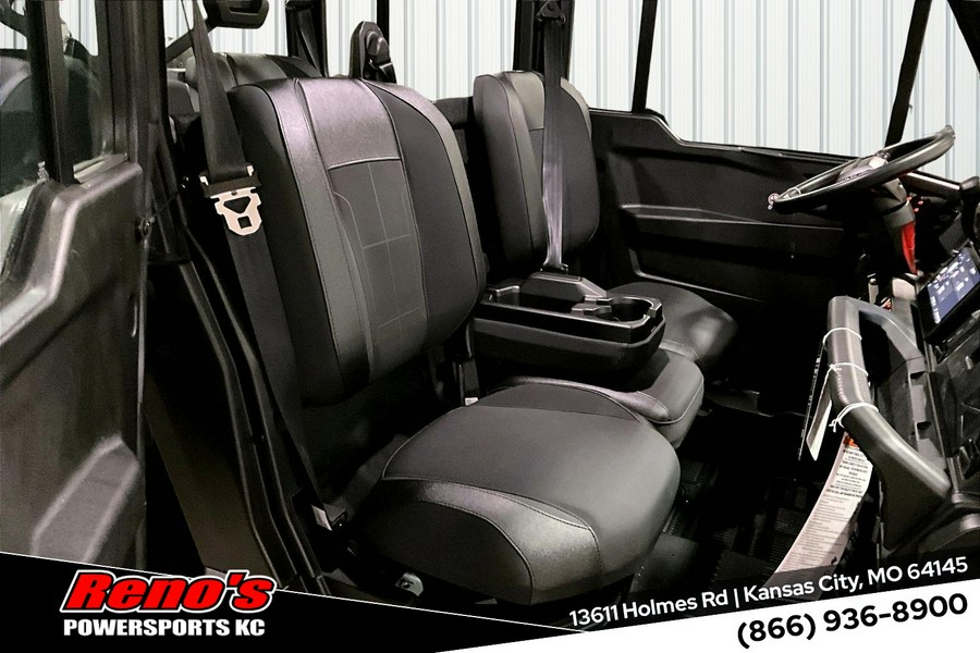 2026 Can-Am Defender MAX XT CAB HD11