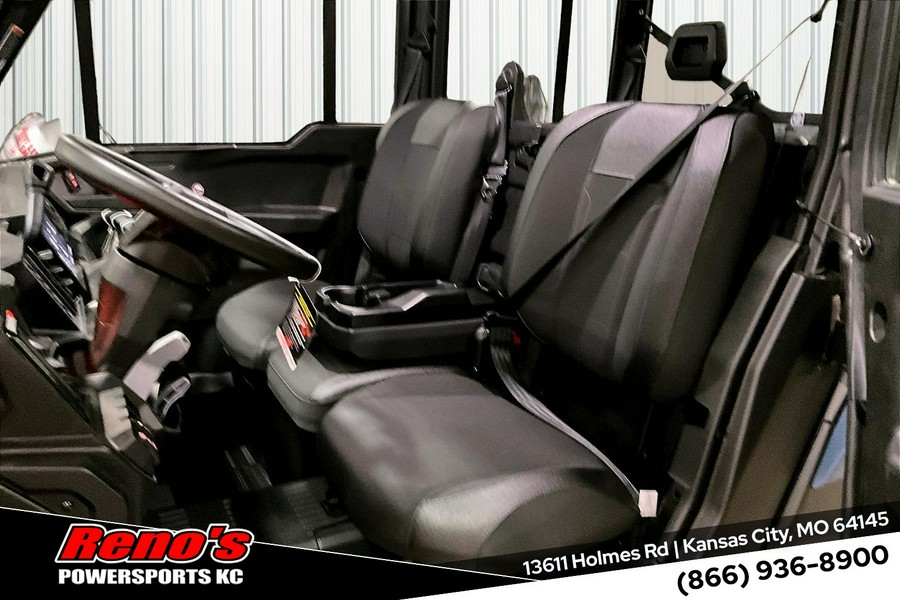 2026 Can-Am Defender MAX XT CAB HD11