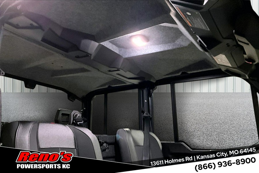 2026 Can-Am Defender MAX XT CAB HD11