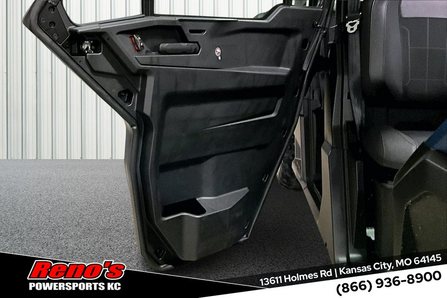 2026 Can-Am Defender MAX XT CAB HD11