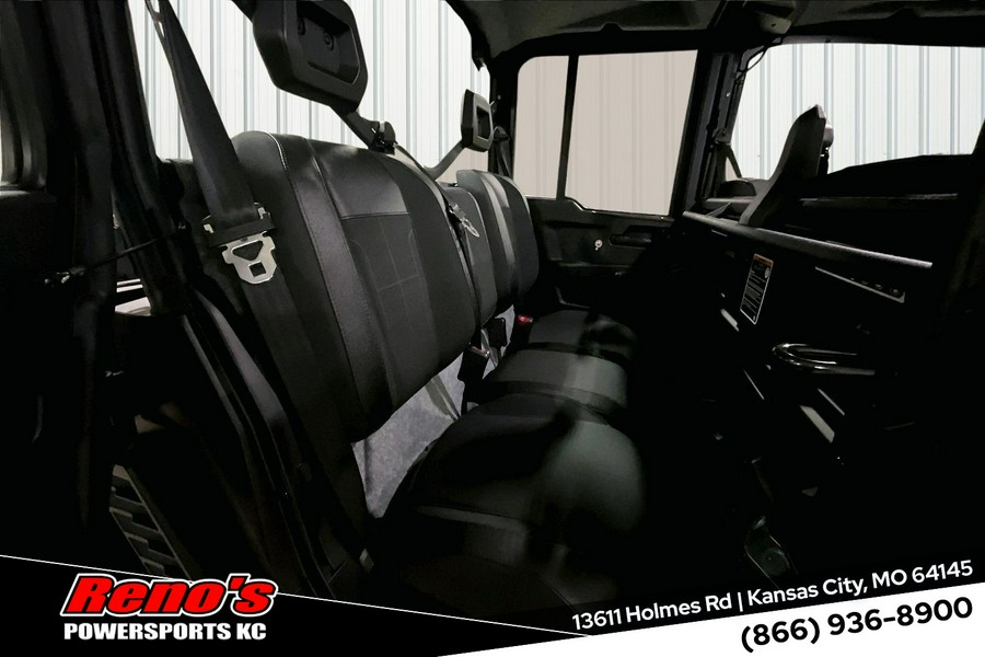 2026 Can-Am Defender MAX XT CAB HD11