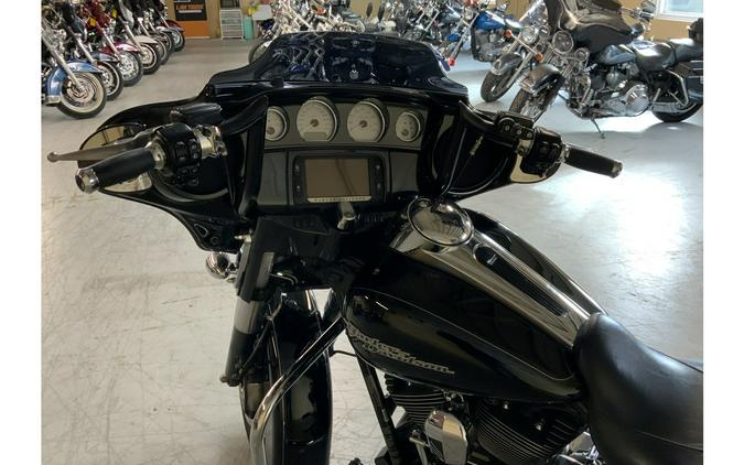 2014 Harley-Davidson® FLHXS STREET GLIDE SPECIAL