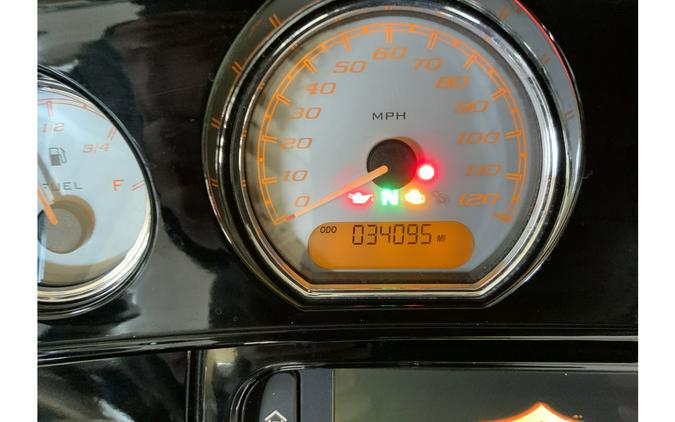 2014 Harley-Davidson® FLHXS STREET GLIDE SPECIAL