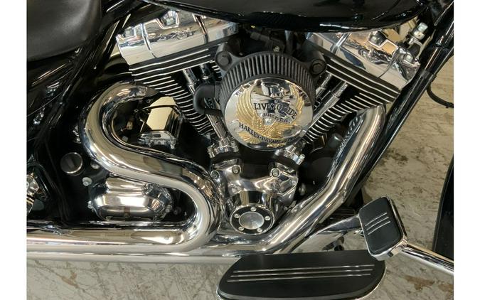 2014 Harley-Davidson® FLHXS STREET GLIDE SPECIAL