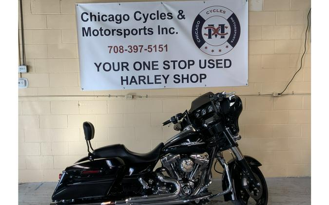 2014 Harley-Davidson® FLHXS STREET GLIDE SPECIAL