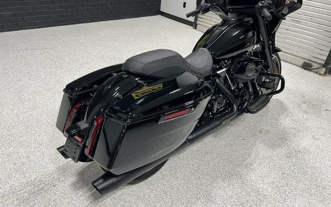 2025 Harley-Davidson FLHX - Street Glide