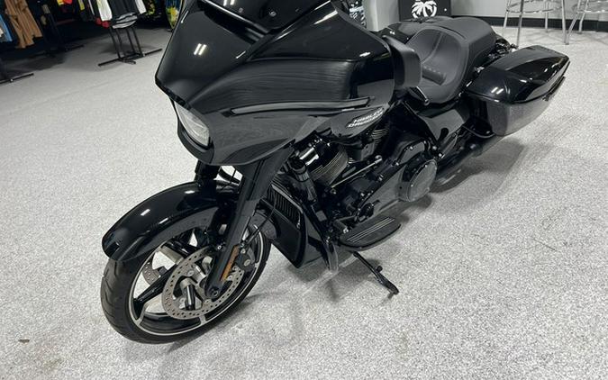 2025 Harley-Davidson FLHX - Street Glide