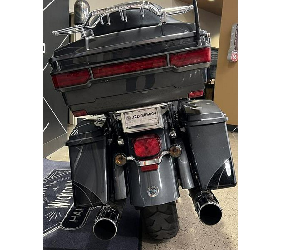 2011 Harley-Davidson® FLTRUSE - CVO™ Road Glide® Ultra