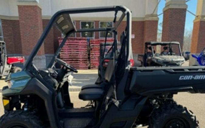 2025 Can-Am Defender DPS HD7 Compass Green