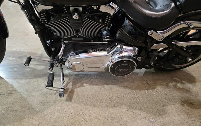 2015 Harley-Davidson Softail FXSB - Breakout