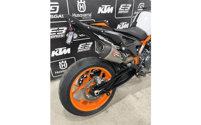 2021 KTM 890 DUKE R