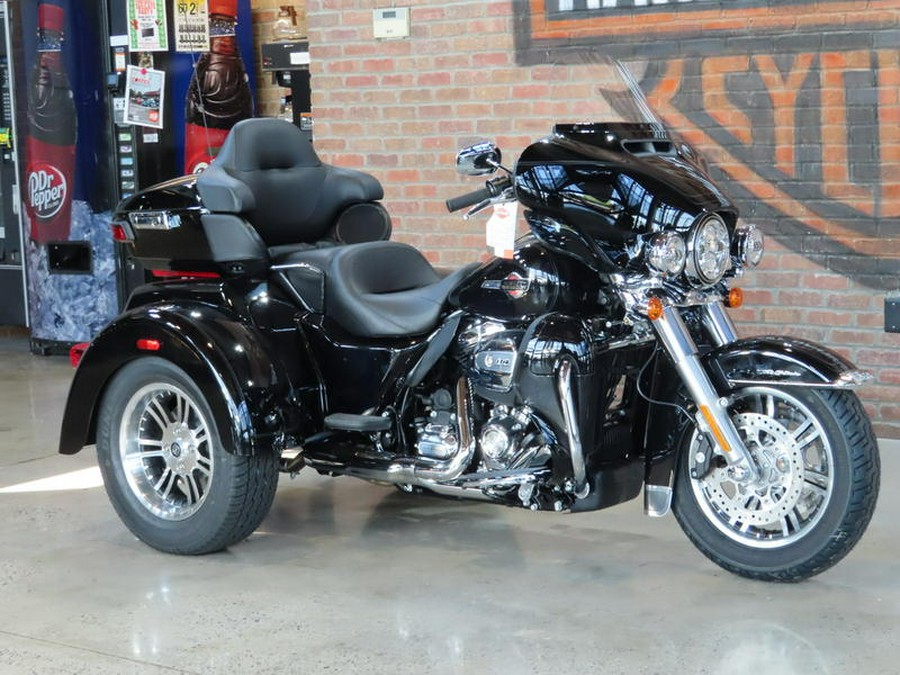 2024 Harley-Davidson® FLHTCUTG - Tri Glide® Ultra