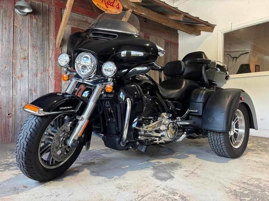 2019 Harley-Davidson® FLHTCUTG - Tri Glide® Ultra