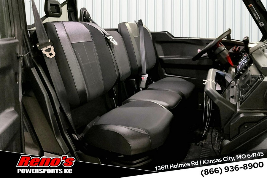 2026 Can-Am Defender MAX XT CAB HD11