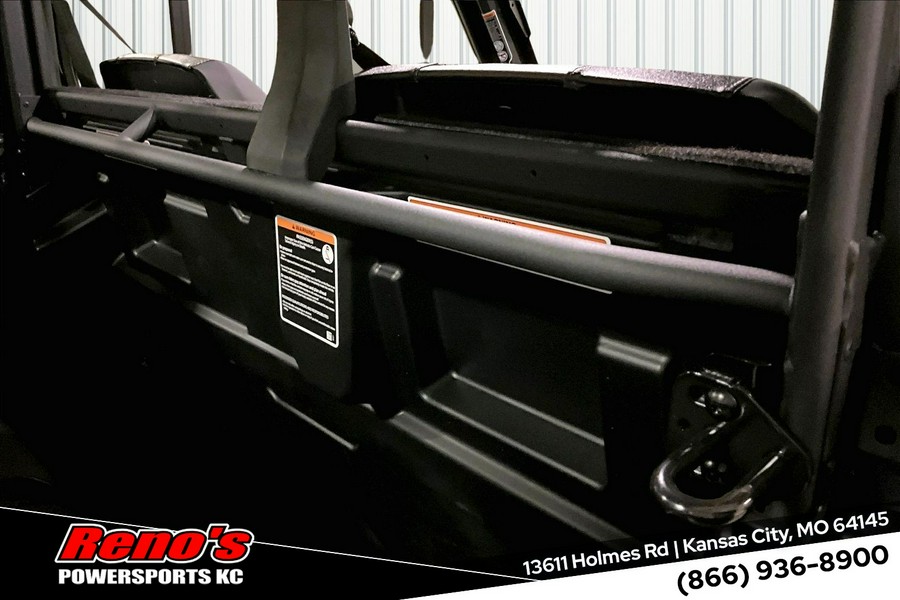 2026 Can-Am Defender MAX XT CAB HD11