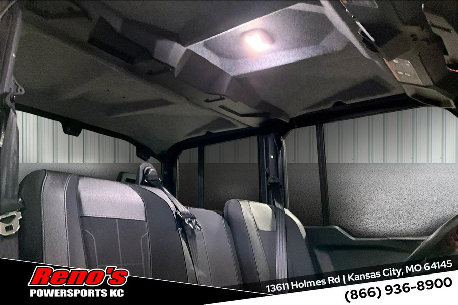 2026 Can-Am Defender MAX XT CAB HD11