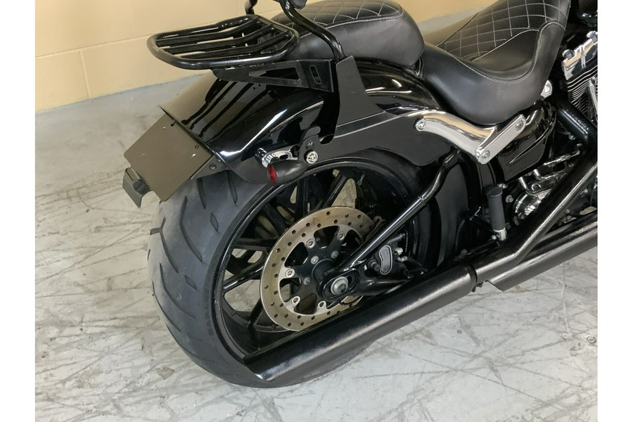 2014 Harley-Davidson® FXSB BREAKOUT