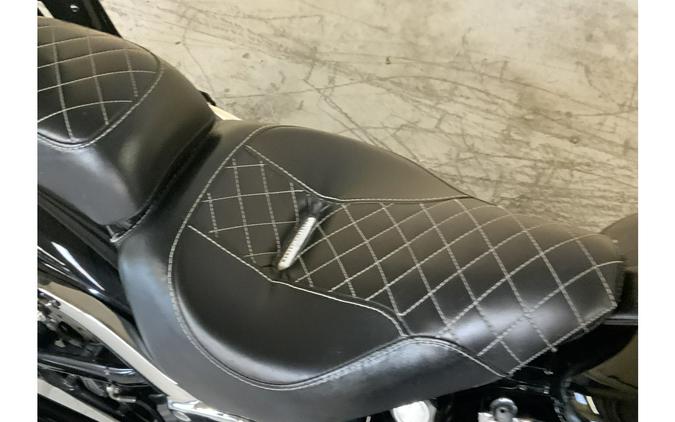 2014 Harley-Davidson® FXSB BREAKOUT