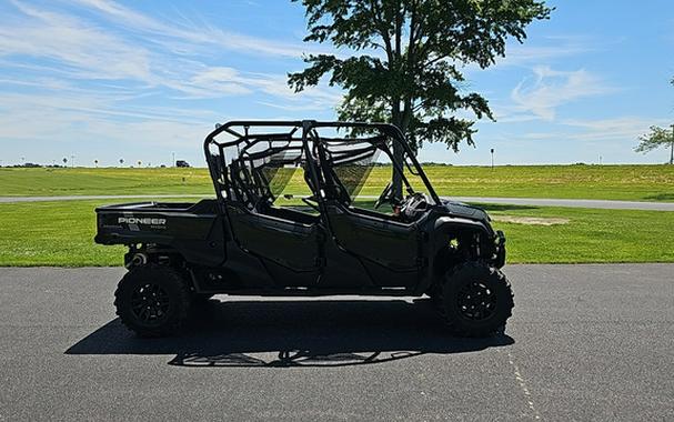 2025 Honda PIONEER 1000-6 Deluxe Crew