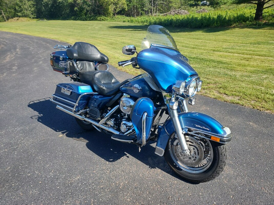 2006 Harley-Davidson Ultra Classic FLHTC-UI Rich Sunglo Blue