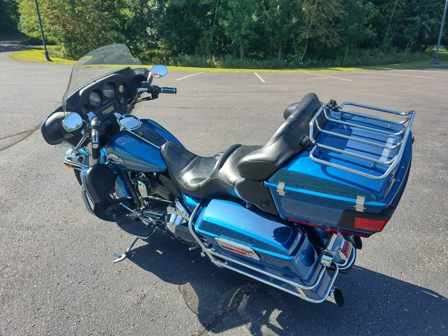 2006 Harley-Davidson Ultra Classic FLHTC-UI Rich Sunglo Blue