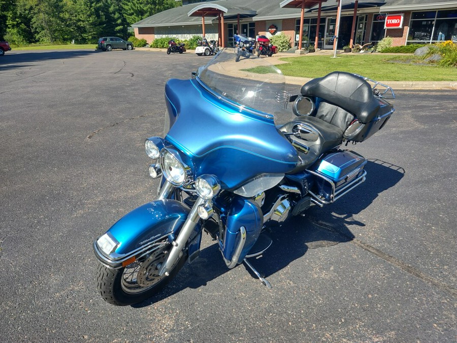 2006 Harley-Davidson Ultra Classic FLHTC-UI Rich Sunglo Blue