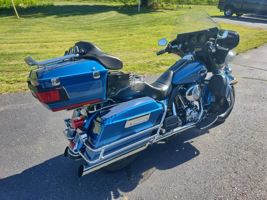 2006 Harley-Davidson Ultra Classic FLHTC-UI Rich Sunglo Blue