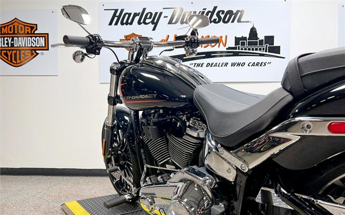 2023 Harley-Davidson Breakout FXBR 444 Miles Vivid Black