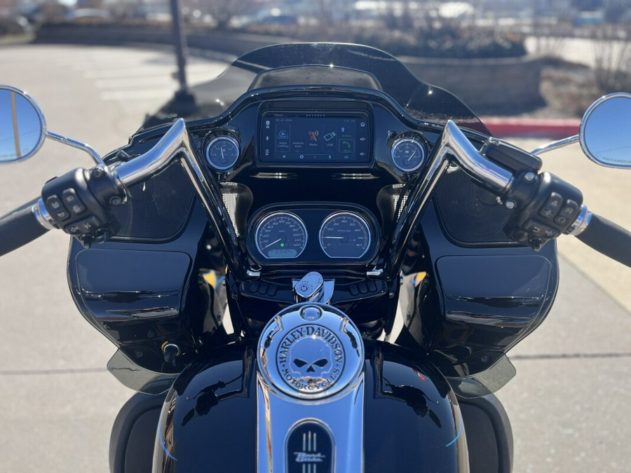 2024 Harley-Davidson® FLTRT Road Glide® 3 Vivid Black/Custom Flames 858548
