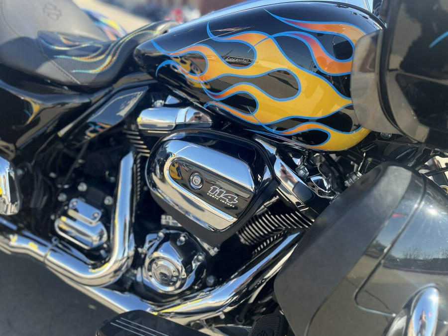 2024 Harley-Davidson® FLTRT Road Glide® 3 Vivid Black/Custom Flames 858548