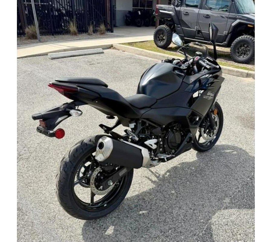 2026 Kawasaki Ninja 500 Metallic Flat Spark Black