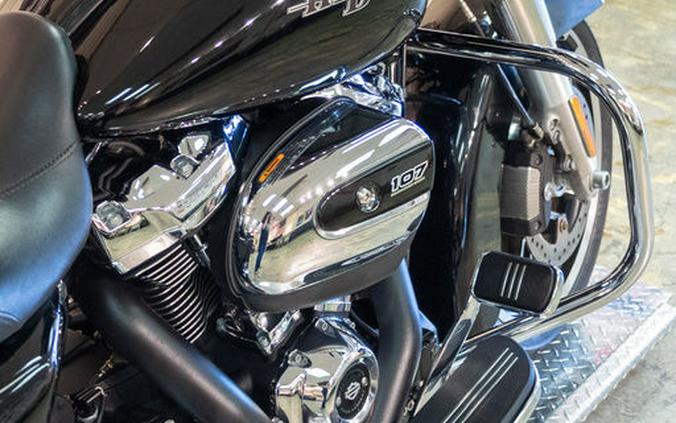 2017 Harley-Davidson® FLHX - Street Glide®