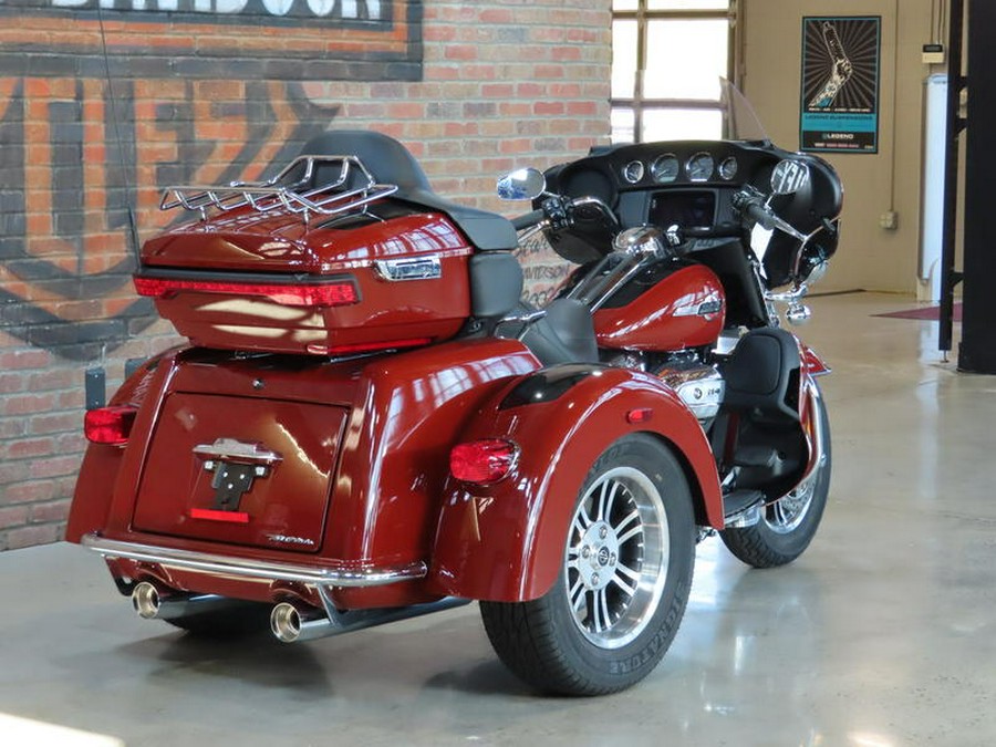 2024 Harley-Davidson® FLHTCUTG - Tri Glide® Ultra