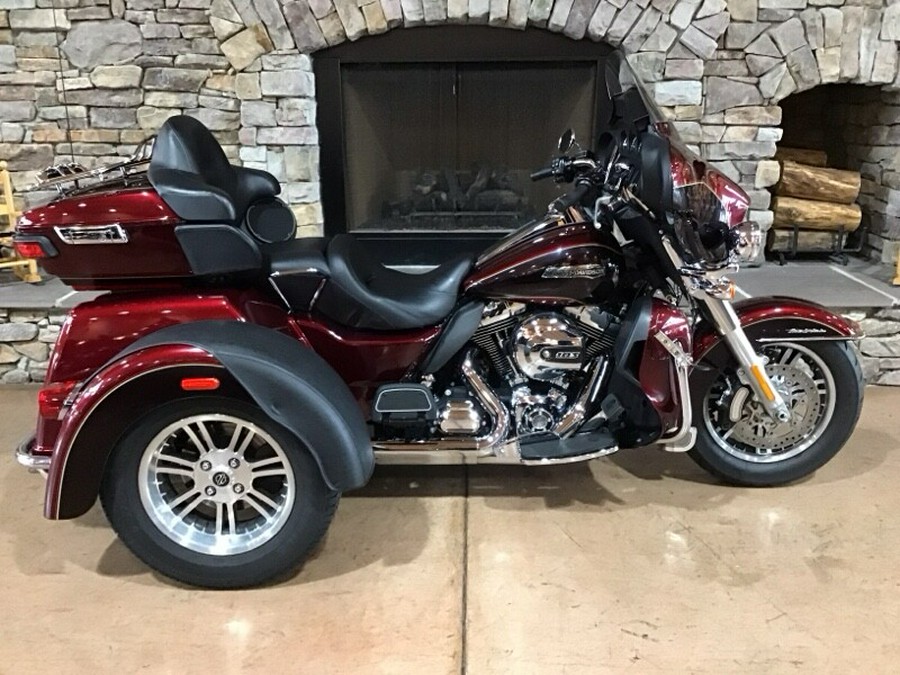 2014 Harley Davidson FLHTCUTG Tri Glide