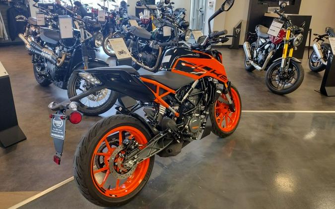 2023 KTM Duke 200