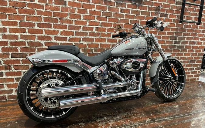 2025 Harley-Davidson Softail FXBR - Breakout