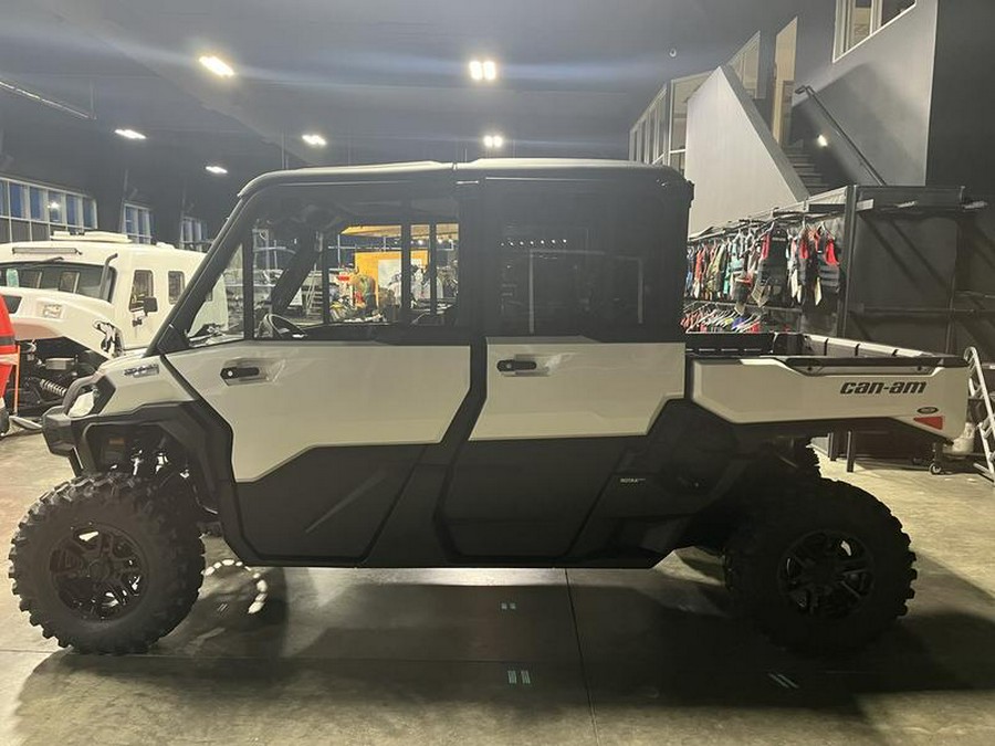 2026 Can-Am® 0006MTE00 DEFENDER