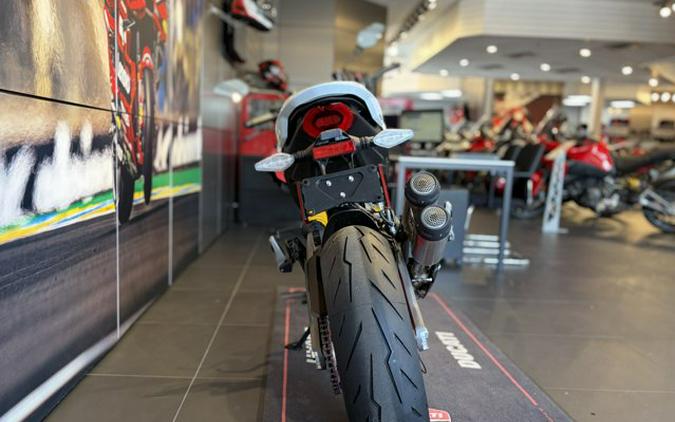 2027 Ducati MONSTER PLUS