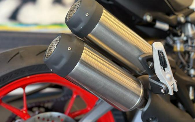 2027 Ducati MONSTER PLUS
