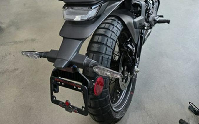 2024 Husqvarna SVARTPILEN 401