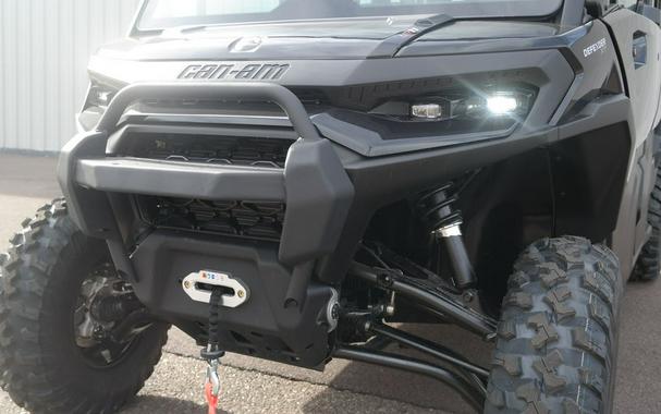 2026 Can-Am® Defender MAX XT CAB HD11 With 10.25 in.display