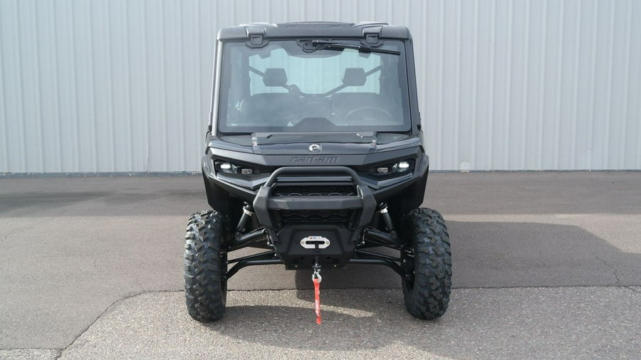 2026 Can-Am® Defender MAX XT CAB HD11 With 10.25 in.display