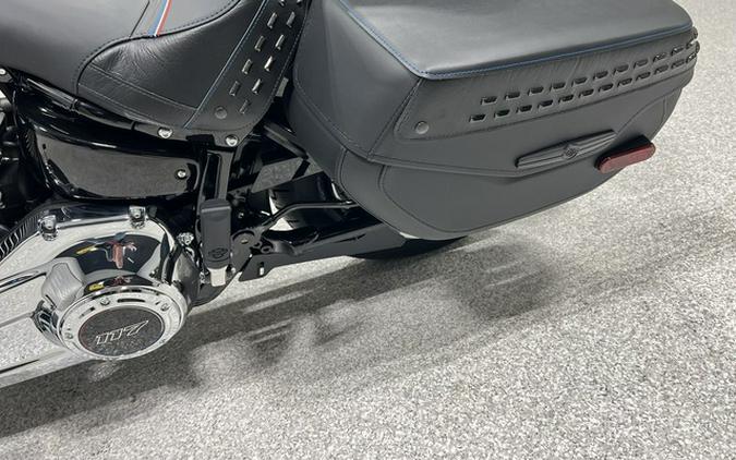 2026 Harley-Davidson Softail FLHC - Heritage Classic