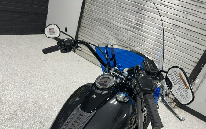 2026 Harley-Davidson Softail FLHC - Heritage Classic