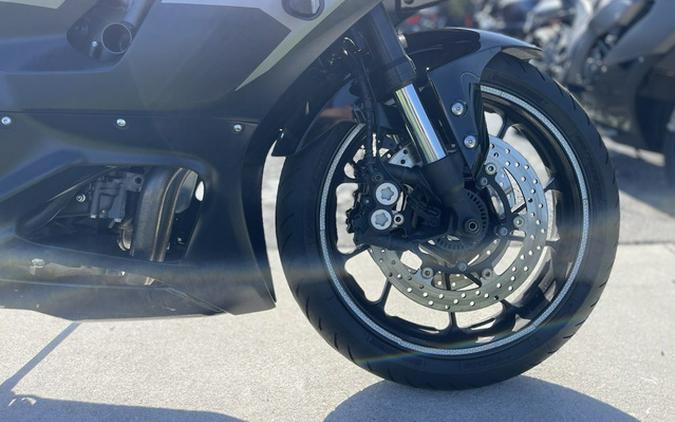 2025 Yamaha YZF R7