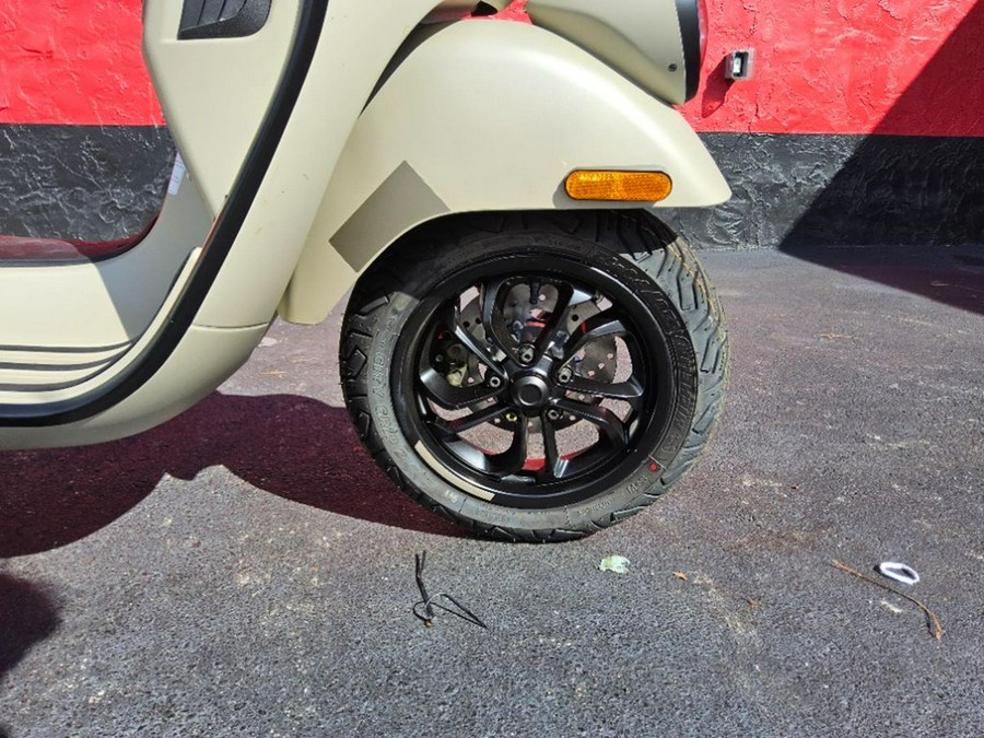 2027 Vespa GTV 310